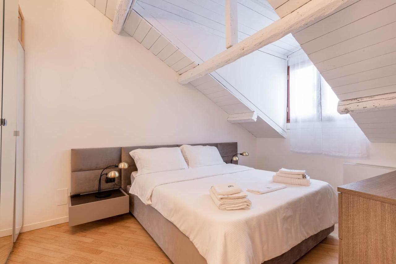 Brera Flat Near Duomo Apartment Milan Exterior photo