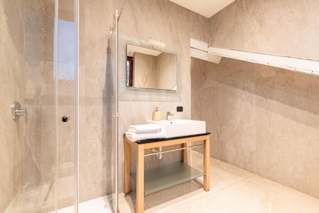 Brera Flat Near Duomo Apartment Milan Exterior photo